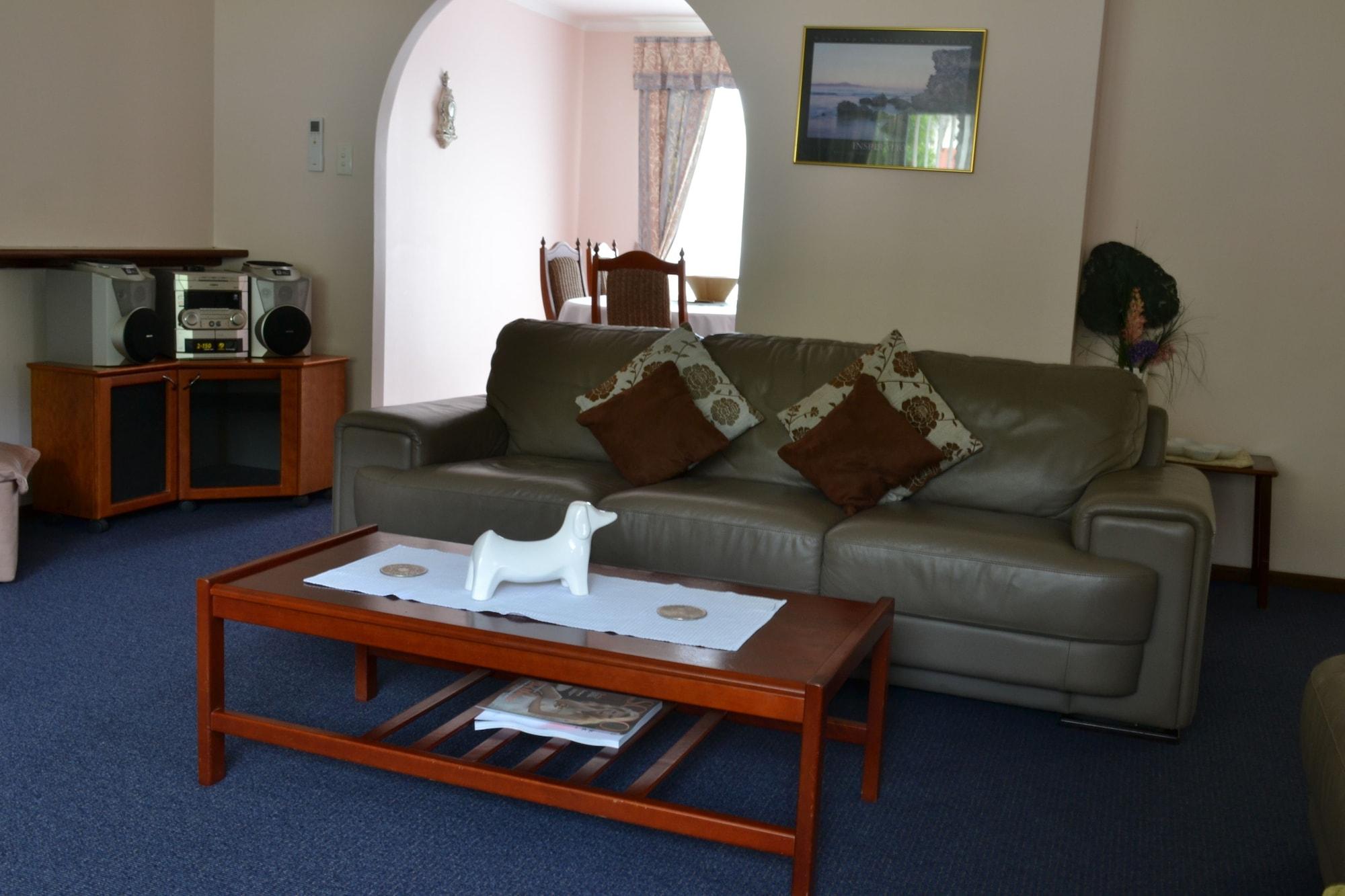 Dolphin Lodge Albany - Self Contained Apartments At Middleton Beach Экстерьер фото