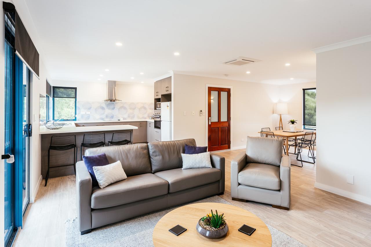 Dolphin Lodge Albany - Self Contained Apartments At Middleton Beach Экстерьер фото